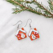 Piparitalo lumiukolla ja karkkikepillä korvakorut