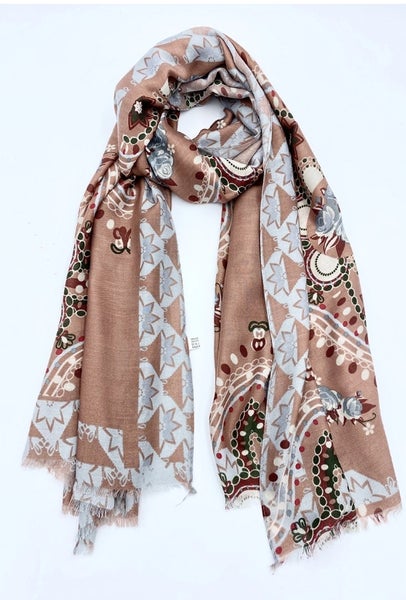 Kevyt kuviollinen huivi &ndash; ruskea & roosa