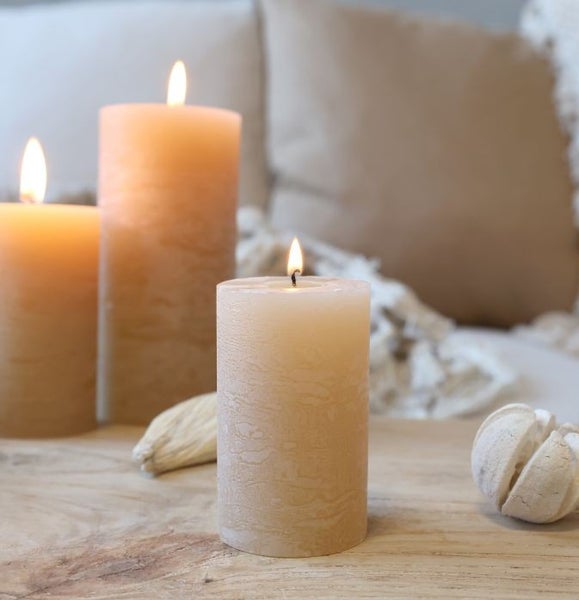 Rustiikkikynttil&auml; hunaja 16 h, Chic Antique