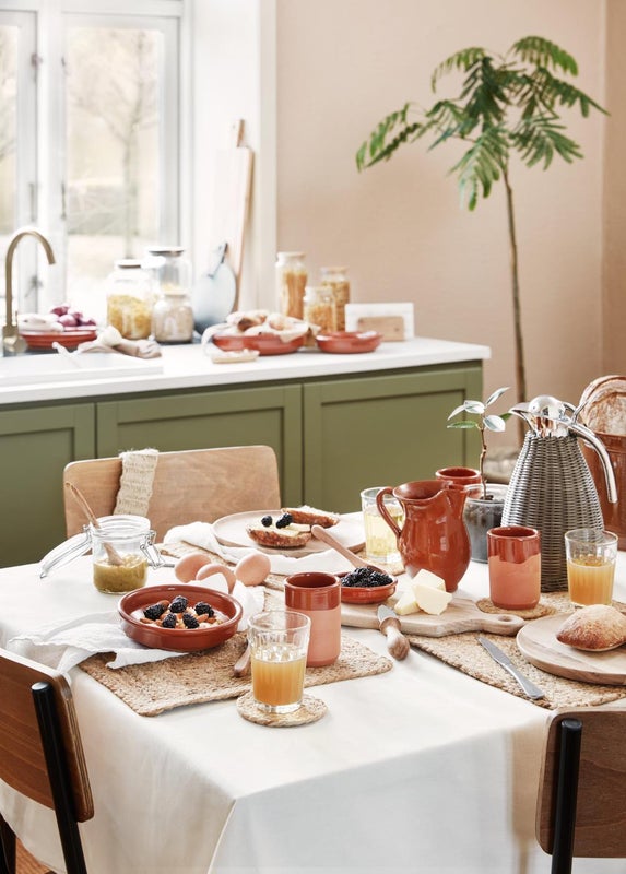 P&ouml;yt&auml;tabletti neli&ouml; juutti, IB Laursen 